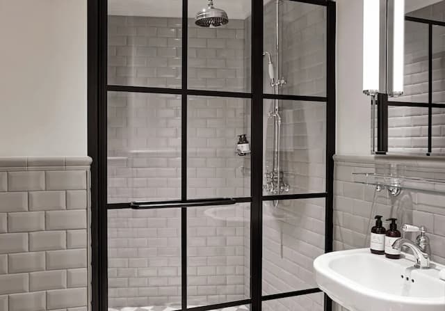 Kimpton Fitzroy London by IHG-1 Queen Room High Floor-5