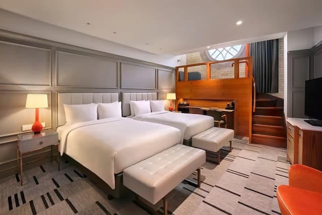 London Marriott Hotel County Hall-Family Loft, 2 Double Beds-3