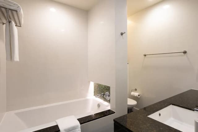 Chatrium Hotel Riverside Bangkok-Grand Deluxe Club Twin City View-5