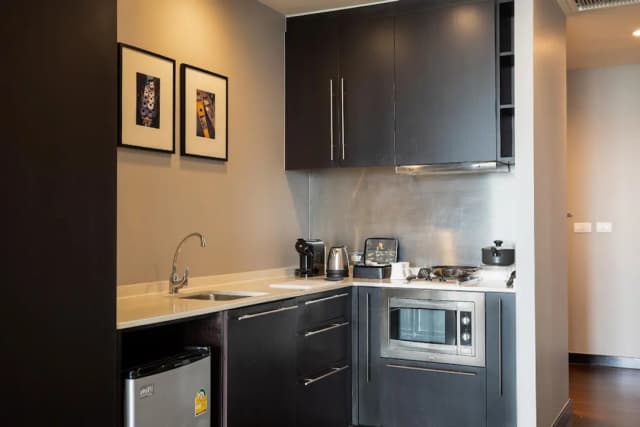 Chatrium Hotel Riverside Bangkok-Grand Deluxe Club King River View-4