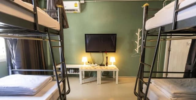 Sleepcase Hostel-Grey Shining (Mixed Dormitory Room)-3