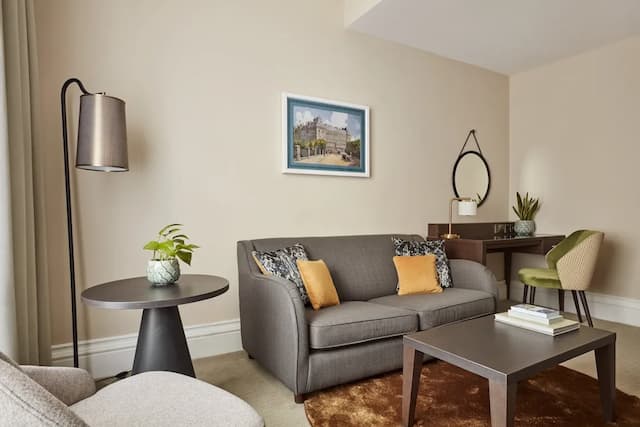 The Clermont London, Victoria-Signature Suite-2