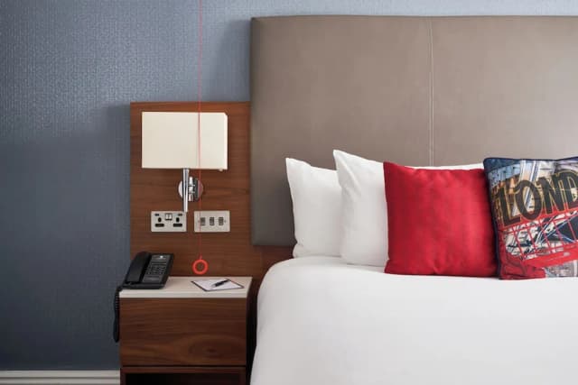 더 컴버랜드, 런던-클래식 더블룸, 이동 약자 지원-2