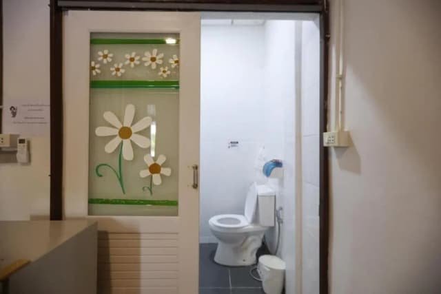 Banana Hostel Donmuang-Deluxe Twin Room-4