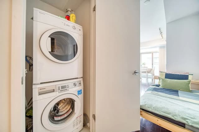 Gsuite Express Downtown Toronto-Basic Condo-7