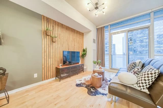 Gsuite Express Downtown Toronto-City Condo-6