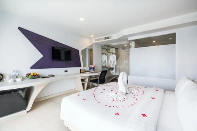 Blue Boat Hotel JC-Deluxe Double Room-1