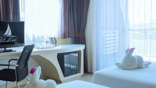 Blue Boat Hotel JC-Superior Twin Room-2