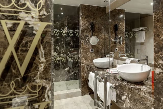 Wellington Hotel & Spa Madrid-Superior Penthouse "The Wellington Club" Access-8