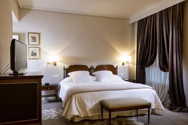 Wellington Hotel & Spa Madrid-Family Room-1