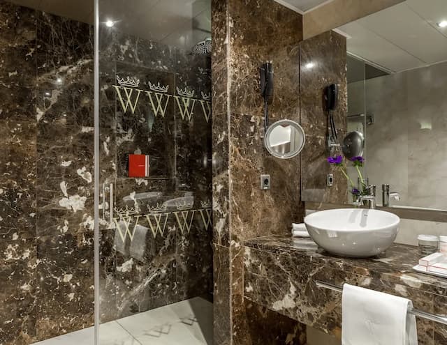 Wellington Hotel & Spa Madrid-Junior Suite Penthouse Terrace "The Wellington Club" Access-9