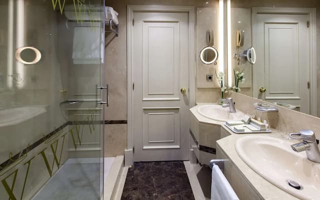 Wellington Hotel & Spa Madrid-Junior Suite Penthouse Terrace "The Wellington Club" Access-7