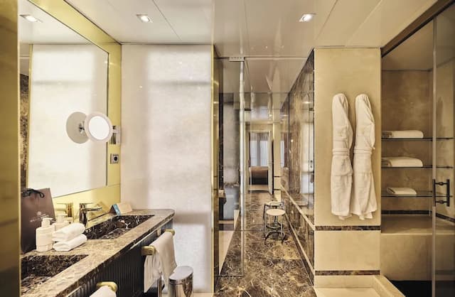 Wellington Hotel & Spa Madrid-Suite Courtyard Two Bedrooms Terrace "The Wellington Club" Access-6