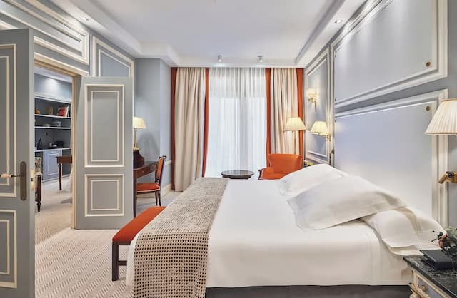 Wellington Hotel & Spa Madrid-Suite Courtyard Two Bedrooms Terrace "The Wellington Club" Access-3