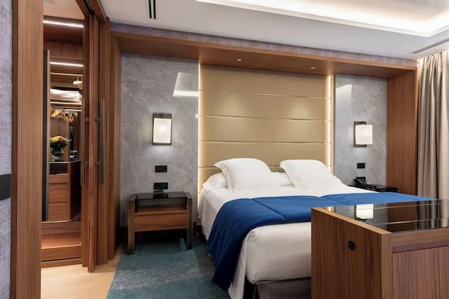 Wellington Hotel & Spa Madrid-Suite Spa Velazquez "The Wellington Club"-2