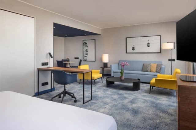 Hilton Barcelona-Suite, 1 King Bed with Sofa bed (Master)-3