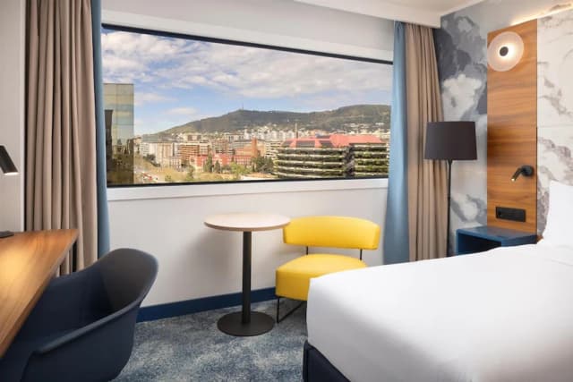 Hilton Barcelona-Executive Twin Room, Club Lounge Access-1