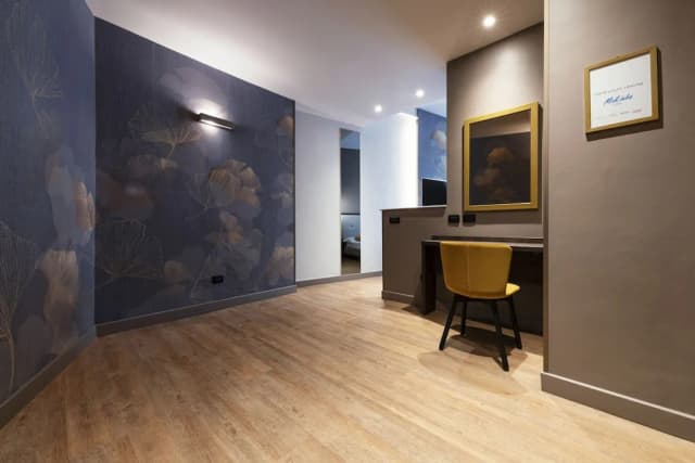 모킨바 호텔스 킹-트리플룸-3