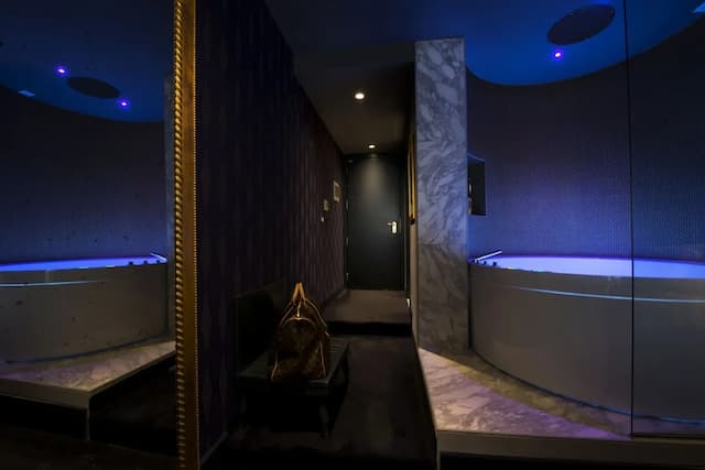 HT6 精品飯店-豪華雙人房-10