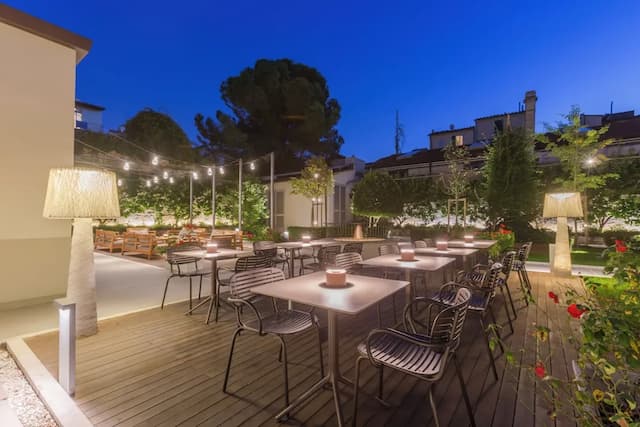 1874 卡斯特里宮酒店-Doppia Deluxe, 1 letto king, vista giardino con accesso Spa-5