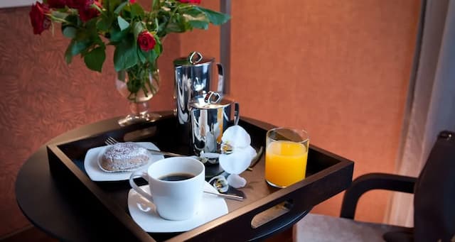 c-hotels Fiume-Spacious Triple Room-3