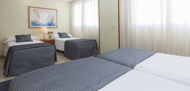 Hotel Porcel Torre Garden-Family Quadruple Room-4