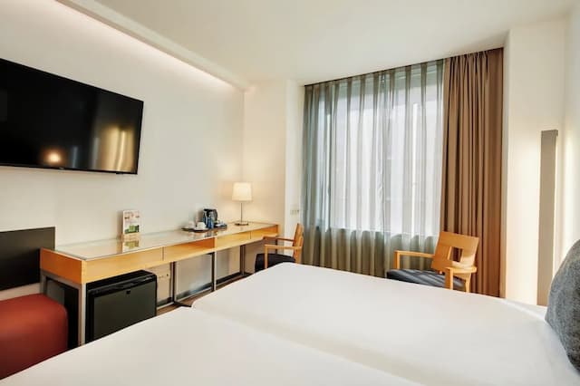 Sercotel Caspe-经典双床房-6