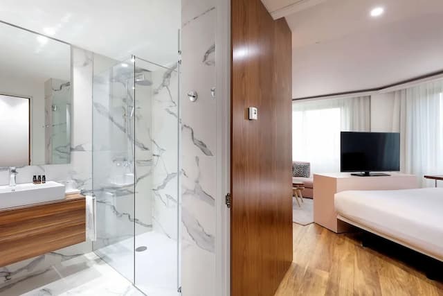 SB 伊卡利亞酒店-普通套房-3