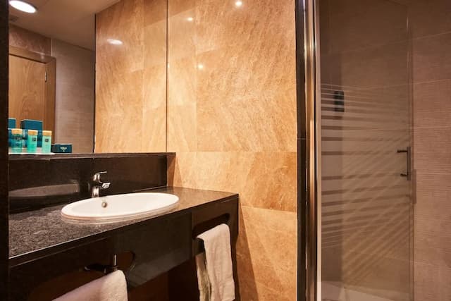 호텔 실켄 람블라스-스탠다드 트리플룸-5