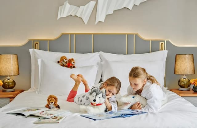 Mandarin Oriental, Munich-Premier Deluxe King Room-3