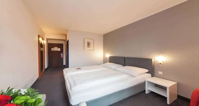 Sure Hotel by Best Western Muenchen Hauptbahnhof-Standard Room, 2 Twin Beds-1