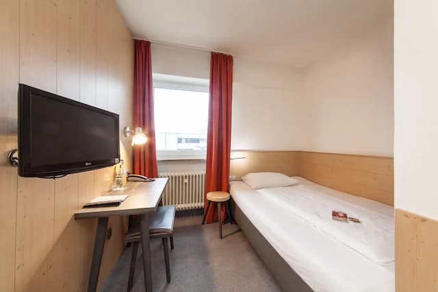 Sure Hotel by Best Western Muenchen Hauptbahnhof-Standard Room, 1 Twin Bed-2