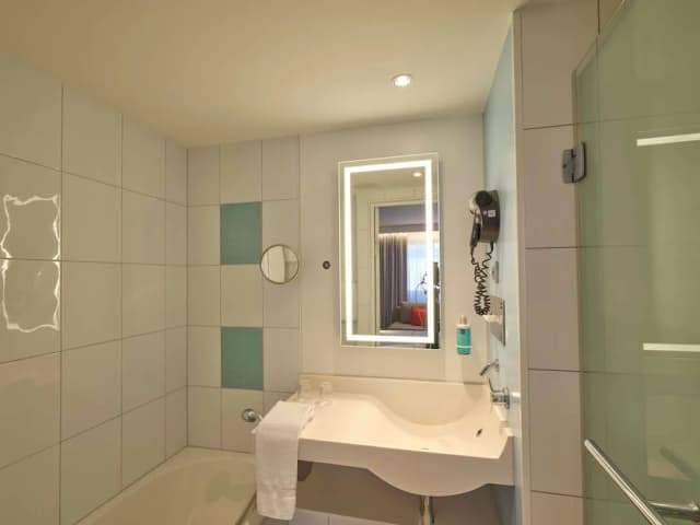 Novotel Muenchen City-Standard Double Room-7