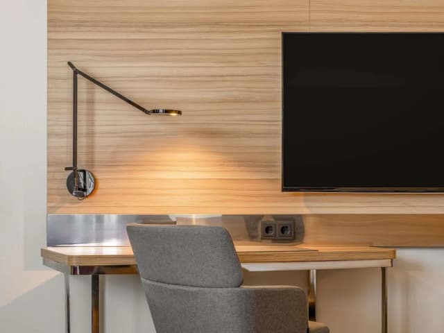 Novotel Muenchen City-Superior Business Room-3