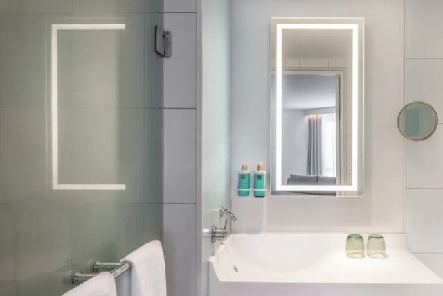 Novotel Muenchen City-Superior Business Room-13