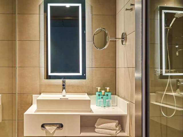 Novotel Muenchen City-Premium Double Room-8