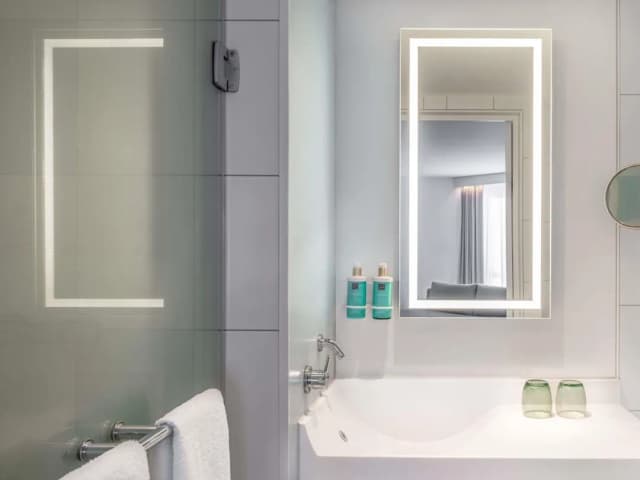 Novotel Muenchen City-Executive Family Room-11