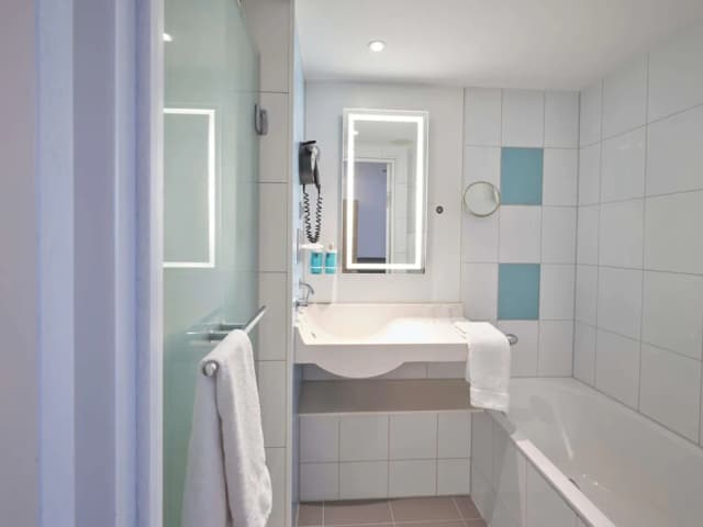 Novotel Muenchen City-Executive Family Room-8