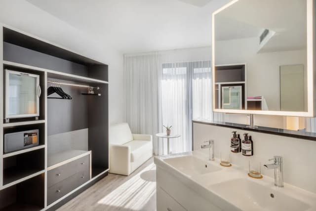 法蘭克福奧斯坦德美利亞怡思得飯店-The Innside Room - Extra Space (2 adults + 1 child)-1