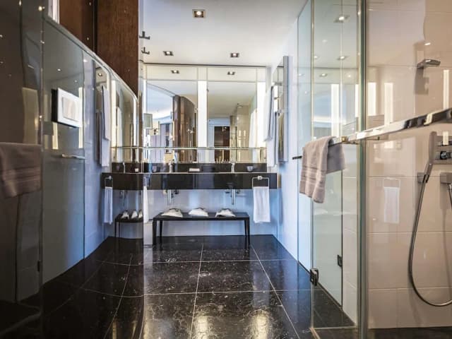 Sofitel Frankfurt Opera-Luxury Room, 2 Twin Beds-11