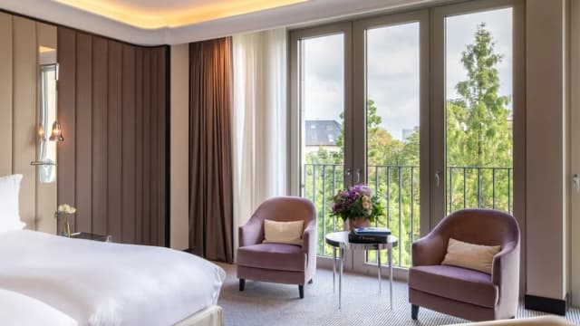 Sofitel Frankfurt Opera-Luxury Room, 2 Twin Beds-3