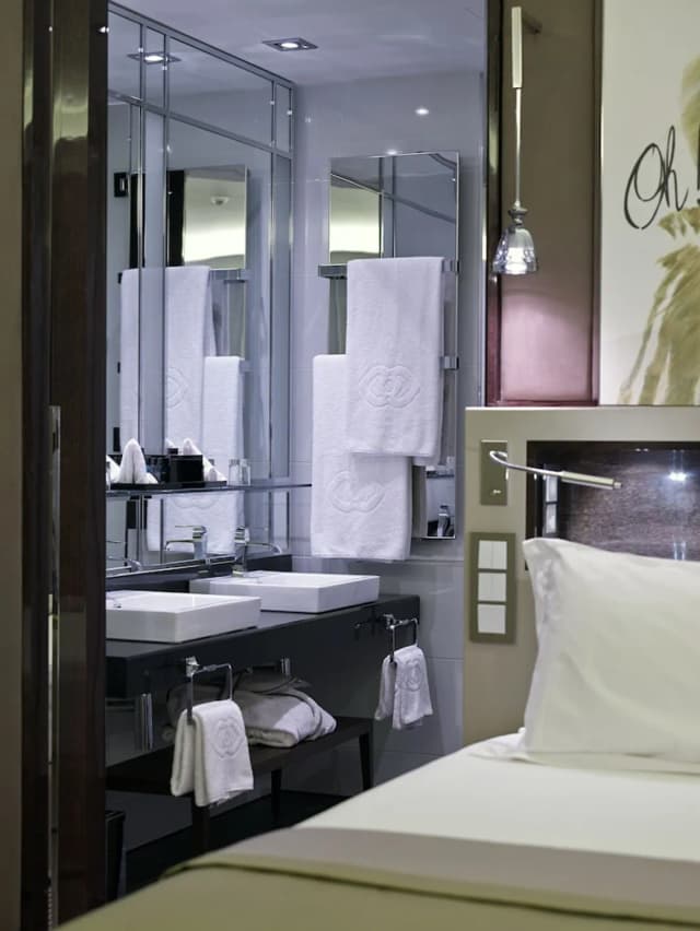 Sofitel Frankfurt Opera-Classic Room, 1 Queen Bed-4