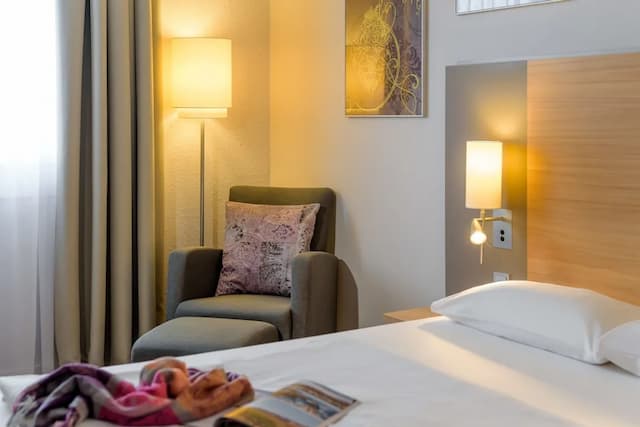 西紐倫堡菲爾特美居酒店-標準雙人房, 1 張標準雙人床-1