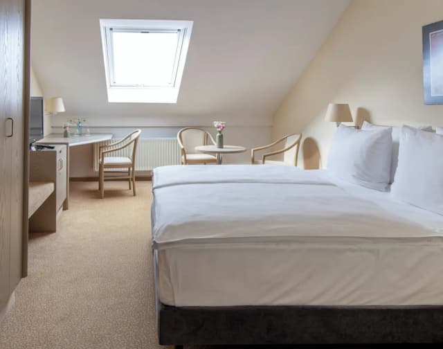 法蘭克福機場蘭根美居飯店-經典雙人房, 1 張標準雙人床-3