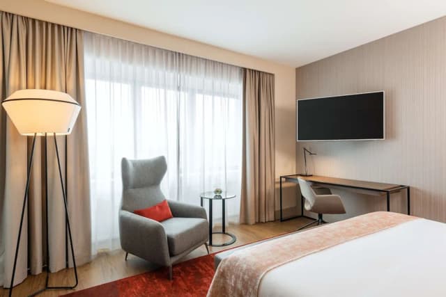 NH Collection München Bavaria-Premium Room (View)-2