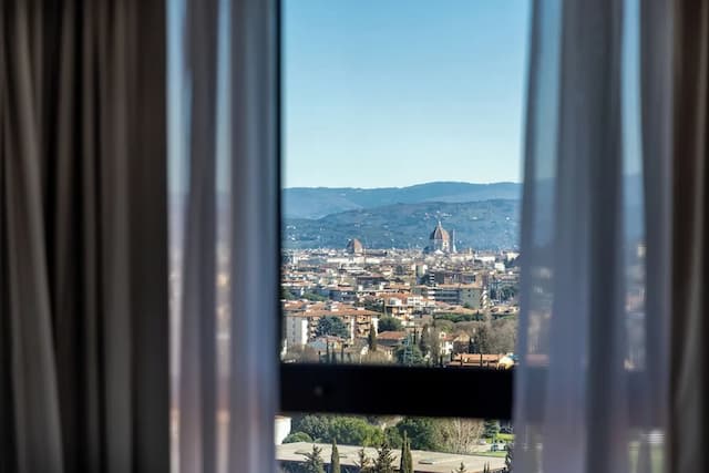 DoubleTree by Hilton Florence Metropole-Twin Room, City View-1