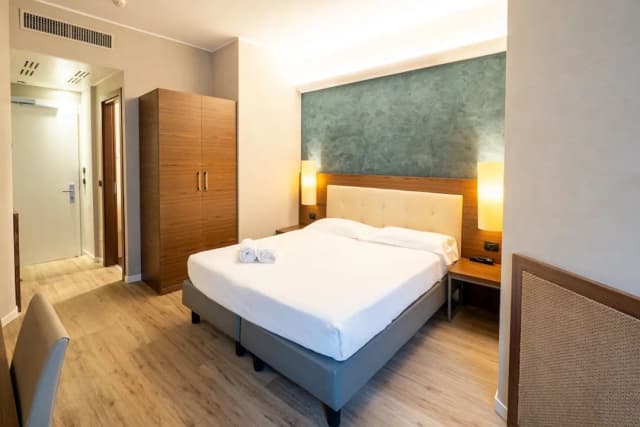 德斯艾特昂格爾斯飯店-尊榮雙人房單人入住-10