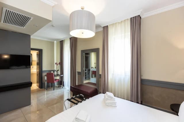 ホテル カステリーノ ローマ-トラディション ダブルまたはツインルーム-12