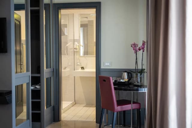 ホテル カステリーノ ローマ-トラディション ダブルまたはツインルーム-11