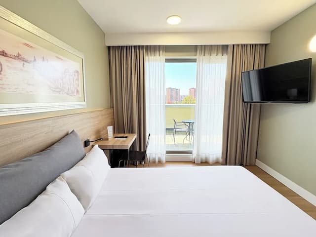 요로호텔 바르셀로나 그란 비아 피라-룸, 테라스 (Petite)-1